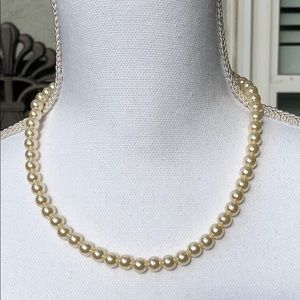 Vintage faux pearl necklace